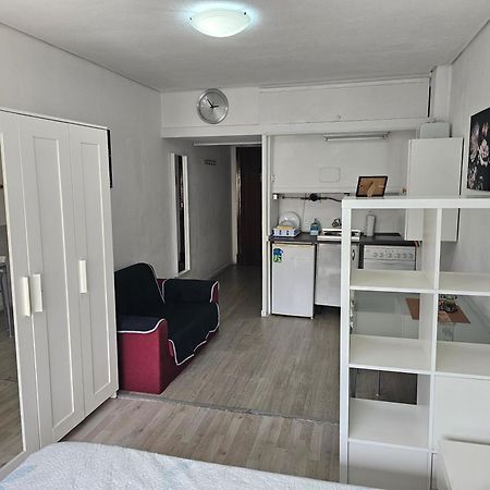 Estudio Doble Con Balcon En Madrid Centro Bagian luar foto