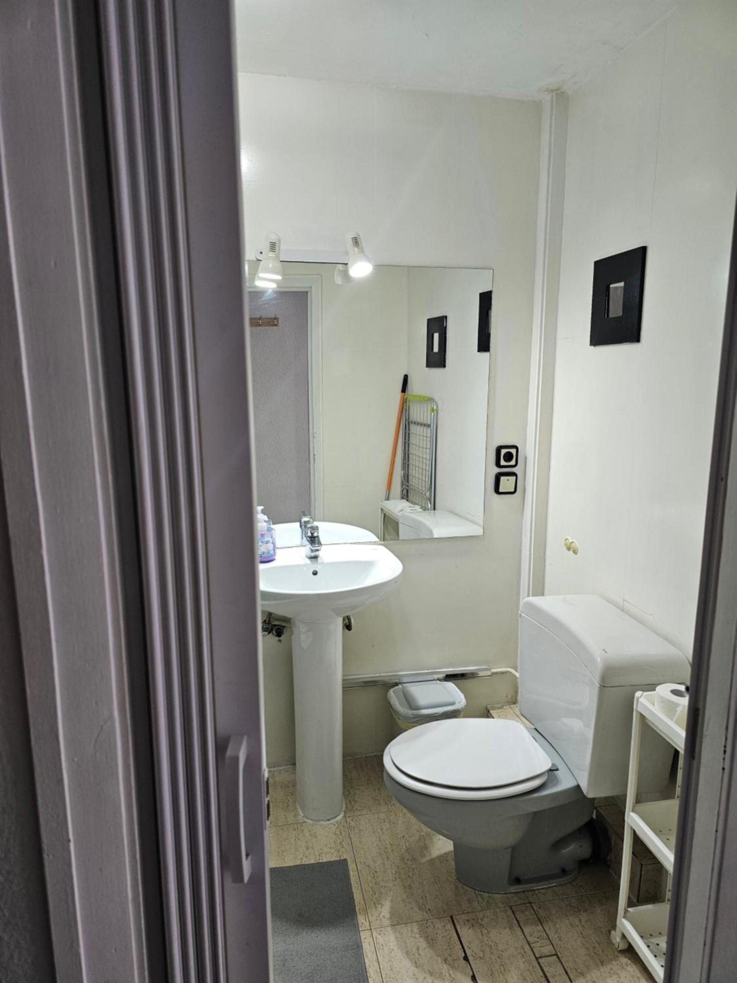 Estudio Doble Con Balcon En Madrid Centro Bagian luar foto